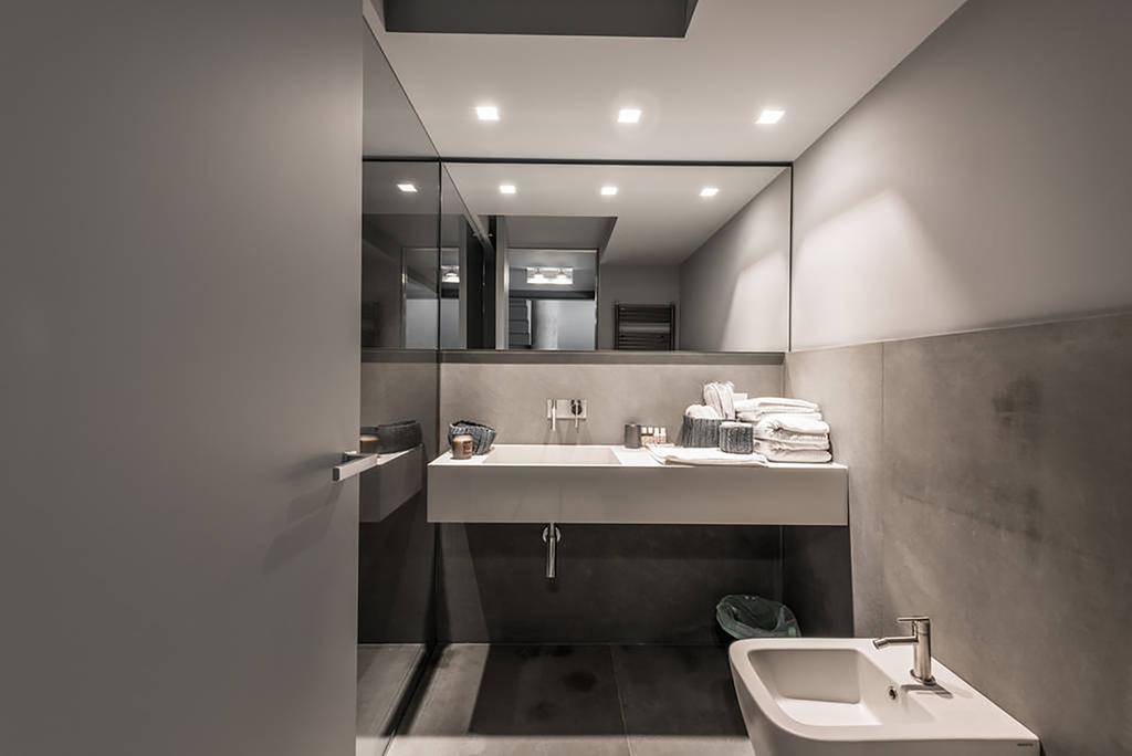 Grey Loft Apartment Полиняно а Маре Екстериор снимка